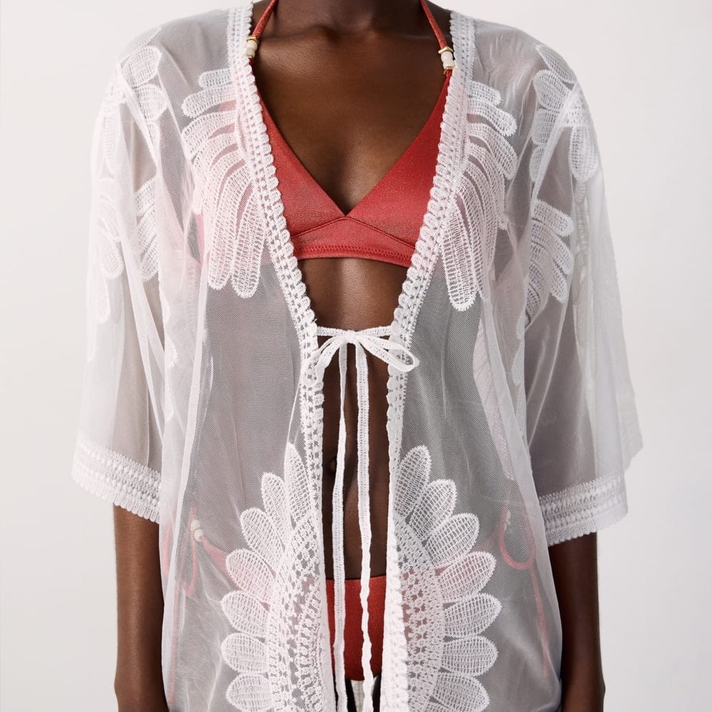 FINAL SALE - Etam White Sheer Lace Kimono Cover-Up size S/M - Picture 3 of 5